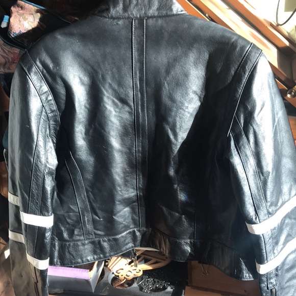 Vintage, classic, Leather U.S.A., fitted jacket, black with white racing bands. - Picture 7 of 8